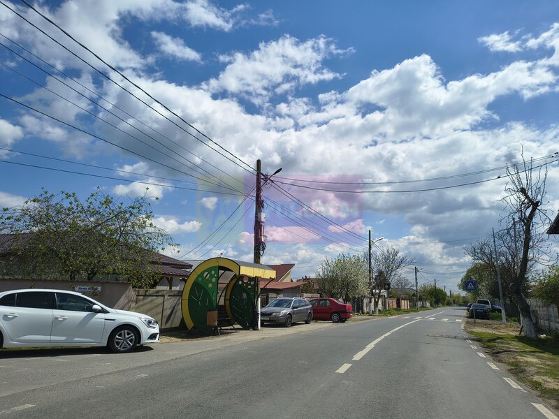 Teren cu o casa demolabila in satul Posta la 15 minute de Bucuresti